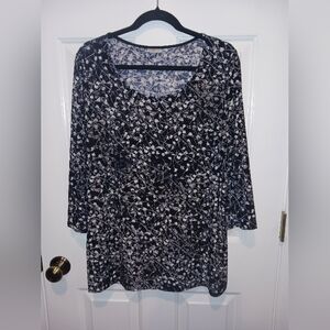 Croft & Barrow Black and White Floral Blouse